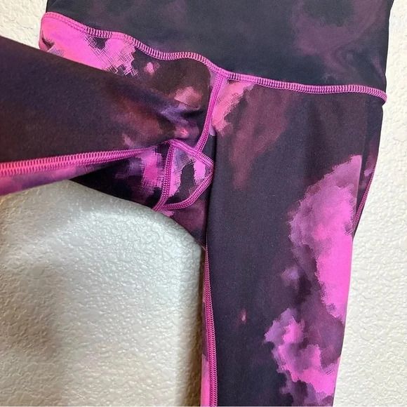 *SALE* Lululemon women’s leggings size 4 - Picture 3 of 6